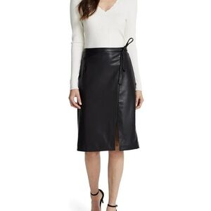 Anne Klein Elegant Black Faux Leather Pencil Skirt Size 16